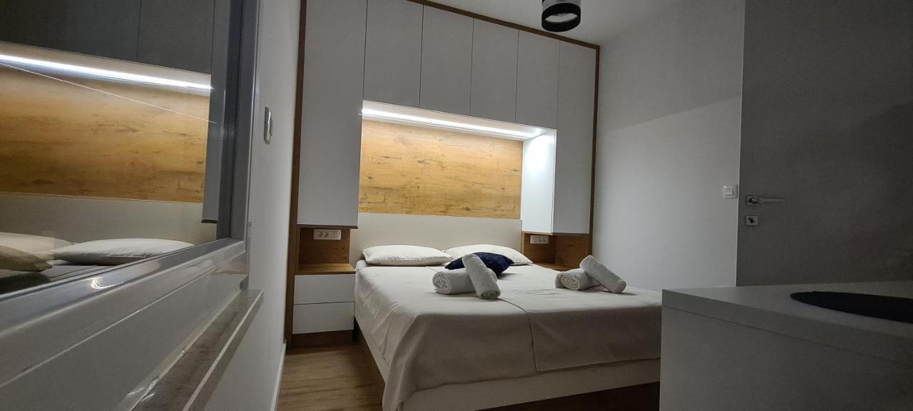 Apartman Marcelina 1 With Private Pool Трогир Экстерьер фото