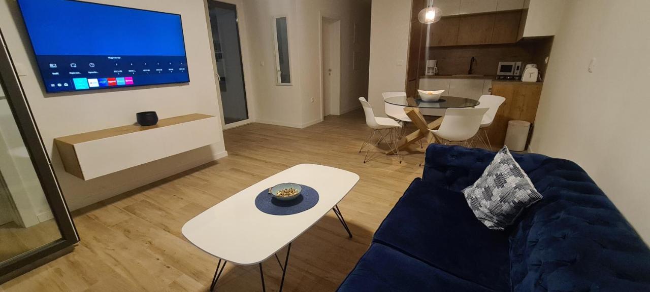 Apartman Marcelina 1 With Private Pool Трогир Экстерьер фото